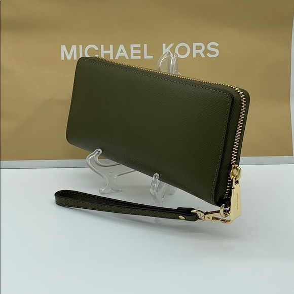 MICHAEL KORS JET SET TRAVEL LG TRVL CONTINENTAL - Picture 11 of 16